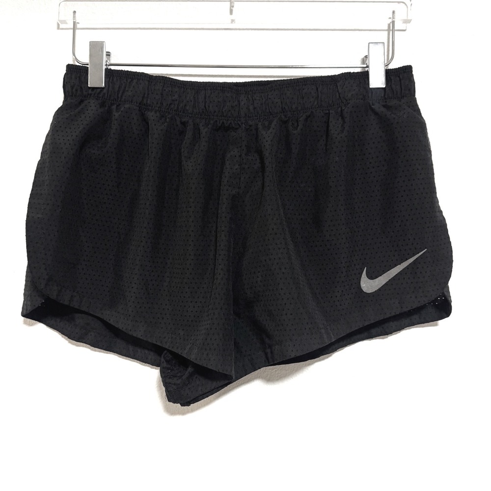 Nike Women's Standard Fit Engineered Dri-FIT Athletic Shorts - Black